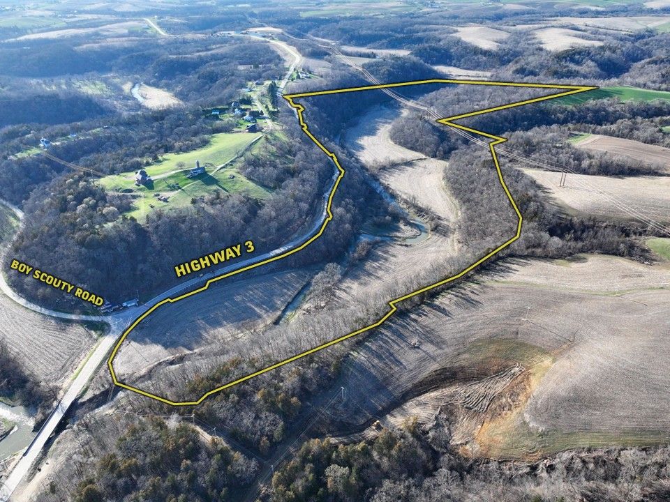 Listing Photo: Yellow Outline SE